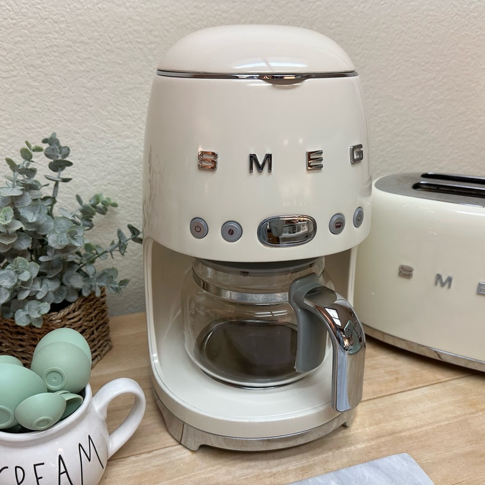 Cream Coffee Maker